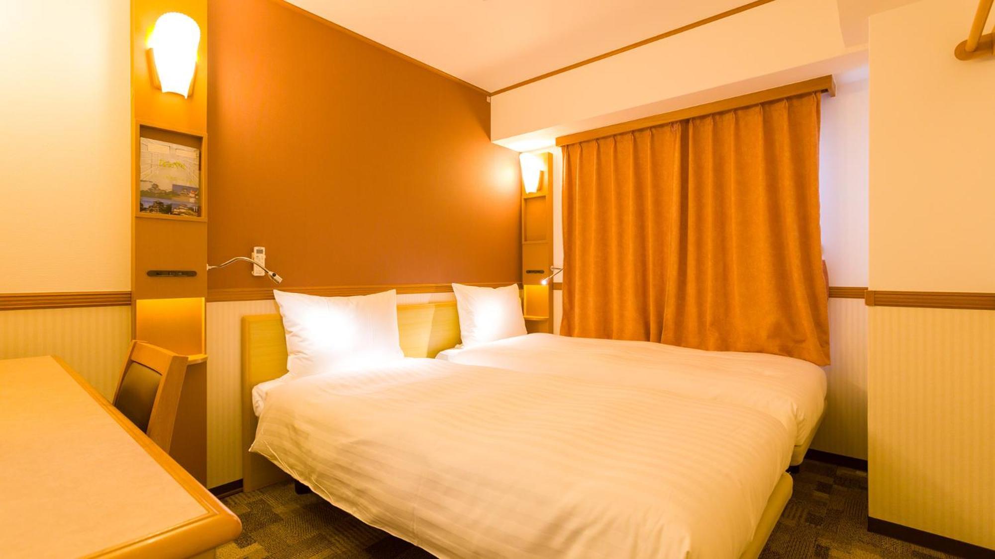 Toyoko Inn Yokohama Tsurumi Eki Higashi Guchi Habitación foto